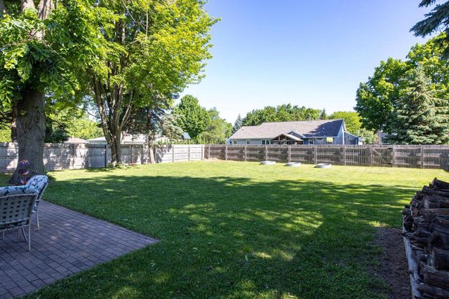 2656 W SUNNYVIEW ROAD, Appleton, WI 54914