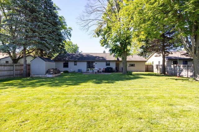 2656 W SUNNYVIEW ROAD, Appleton, WI 54914