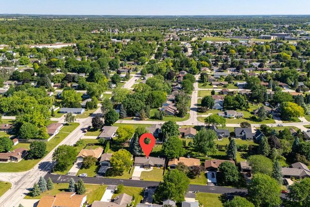 2656 W SUNNYVIEW ROAD, Appleton, WI 54914