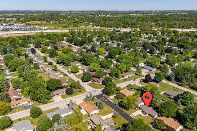 2656 W SUNNYVIEW ROAD, Appleton, WI 54914
