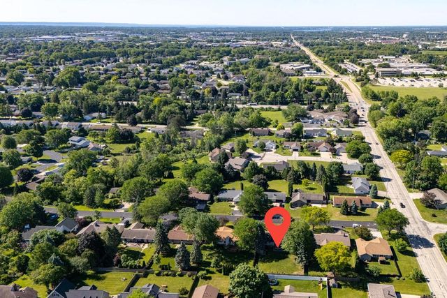 2656 W SUNNYVIEW ROAD, Appleton, WI 54914