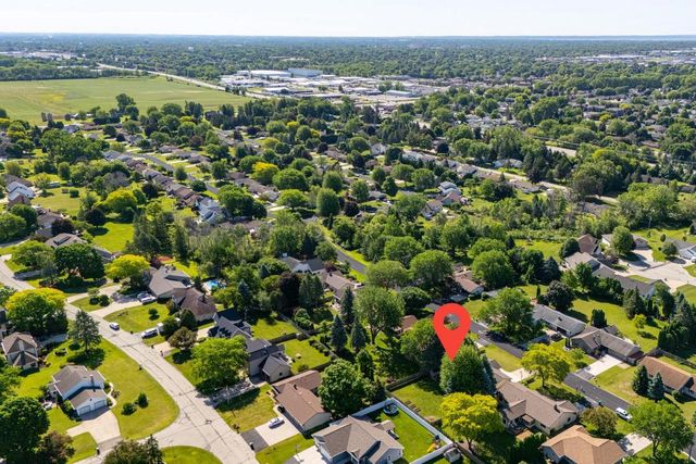 2656 W SUNNYVIEW ROAD, Appleton, WI 54914