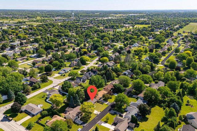 2656 W SUNNYVIEW ROAD, Appleton, WI 54914