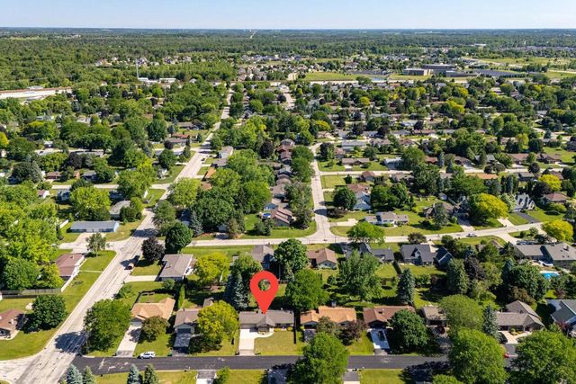 2656 W SUNNYVIEW ROAD, Appleton, WI 54914