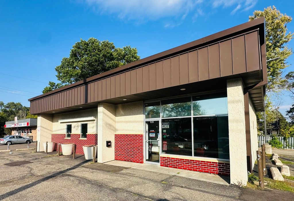 520 White Bear Avenue N, Saint Paul, MN 55106 — exterior
