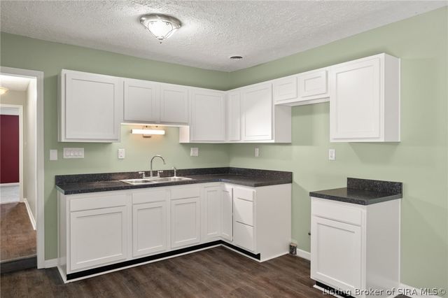 206 Franklin Street, Utica, IN 47130