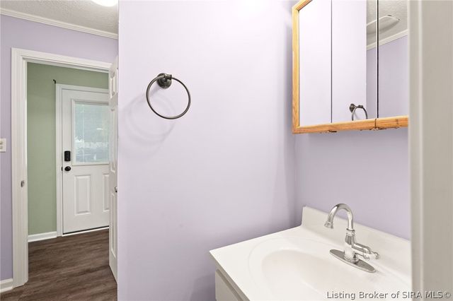 206 Franklin Street, Utica, IN 47130