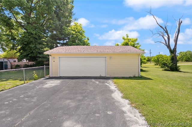 206 Franklin Street, Utica, IN 47130