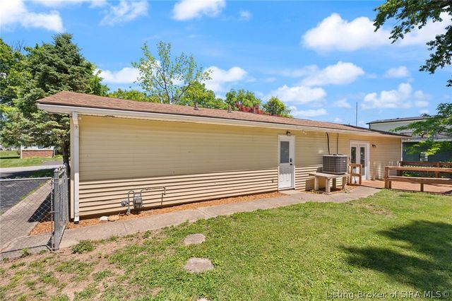 206 Franklin Street, Utica, IN 47130