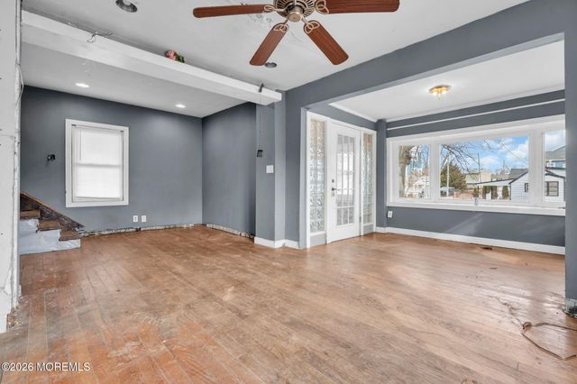 26 Murray Lane, Keansburg, NJ 07734