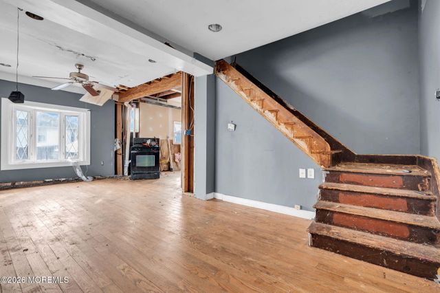 26 Murray Lane, Keansburg, NJ 07734