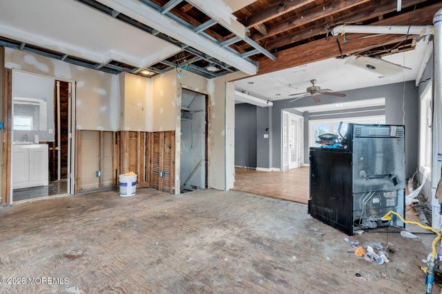 26 Murray Lane, Keansburg, NJ 07734