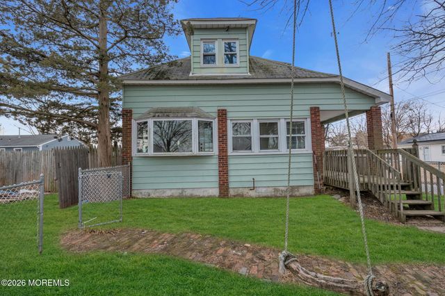 26 Murray Lane, Keansburg, NJ 07734