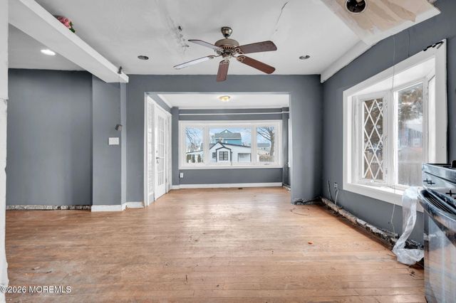 26 Murray Lane, Keansburg, NJ 07734