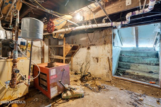 26 Murray Lane, Keansburg, NJ 07734