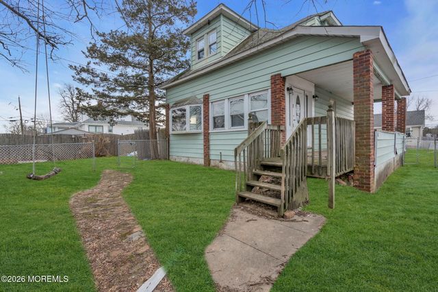26 Murray Lane, Keansburg, NJ 07734