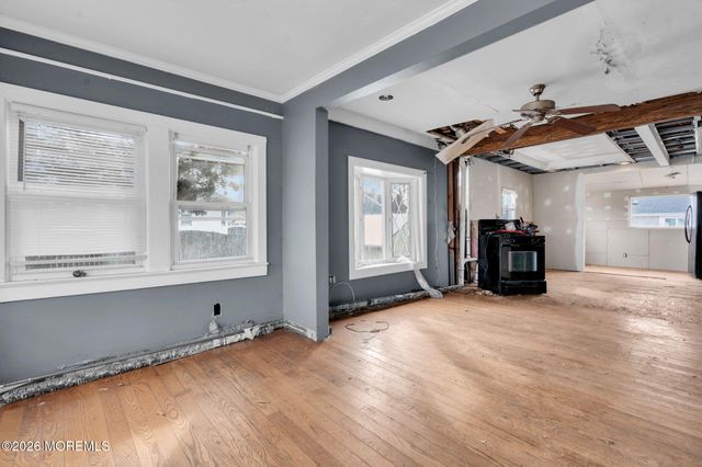 26 Murray Lane, Keansburg, NJ 07734