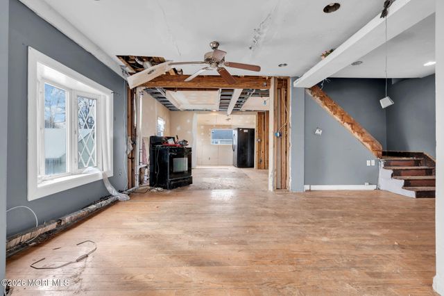 26 Murray Lane, Keansburg, NJ 07734