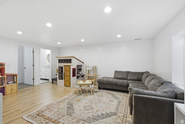 576 N 290 E, Vineyard, UT 84059