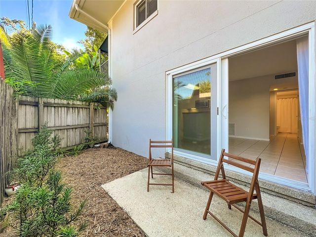 1100 DELANEY AVENUE E15, Orlando, FL 32806