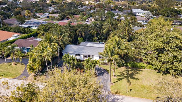 1711 Gregory Road, Lake Clarke Shores, FL 33406