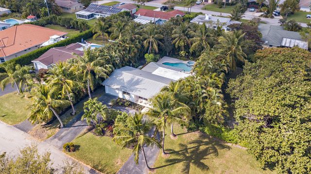 1711 Gregory Road, Lake Clarke Shores, FL 33406