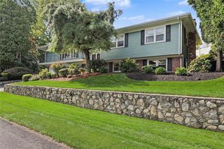 14 Sweet Hill Drive, Johnston, RI 02919