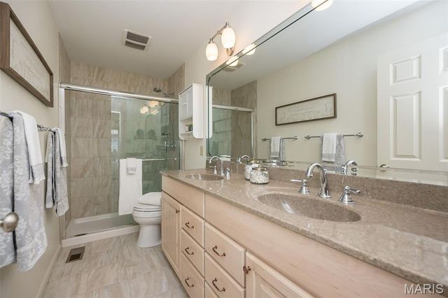 14924 Manor Lake Drive, Chesterfield, MO 63017