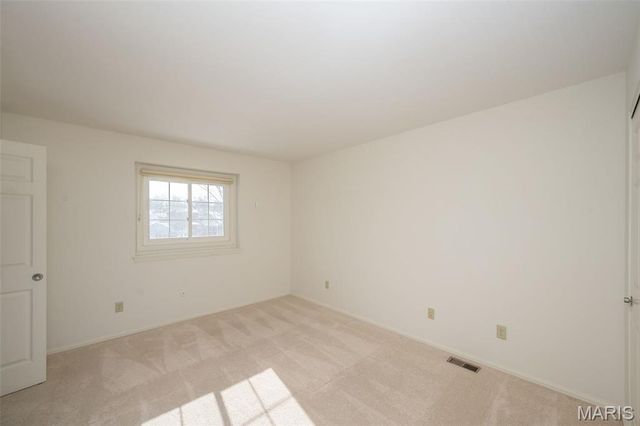 14924 Manor Lake Drive, Chesterfield, MO 63017