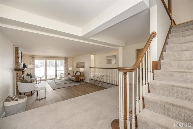 14924 Manor Lake Drive, Chesterfield, MO 63017