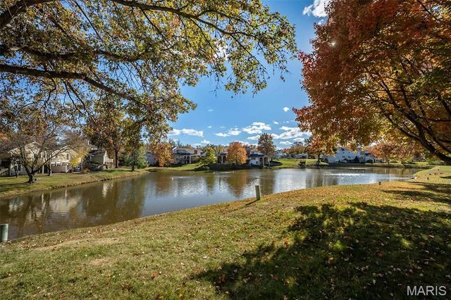 14924 Manor Lake Drive, Chesterfield, MO 63017