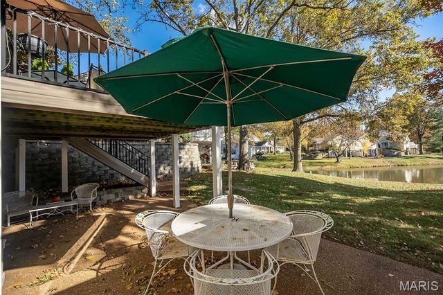 14924 Manor Lake Drive, Chesterfield, MO 63017