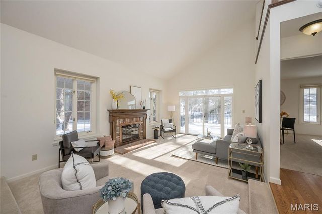 14924 Manor Lake Drive, Chesterfield, MO 63017