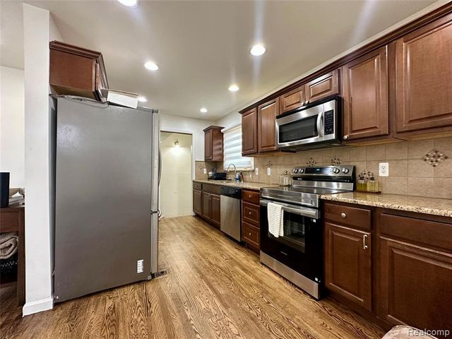 3353 Merrick Street, Dearborn, MI 48124