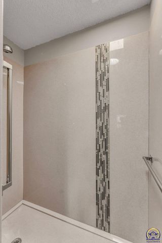 5055 W 117th ST, Carbondale, KS 66414