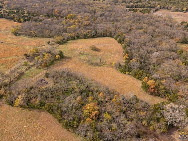 5055 W 117th ST, Carbondale, KS 66414