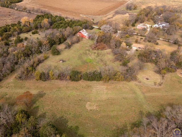 5055 W 117th ST, Carbondale, KS 66414