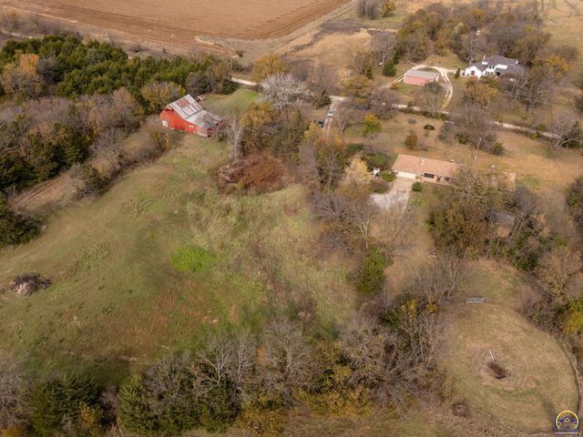 5055 W 117th ST, Carbondale, KS 66414