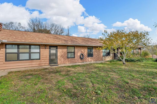 5055 W 117th ST, Carbondale, KS 66414