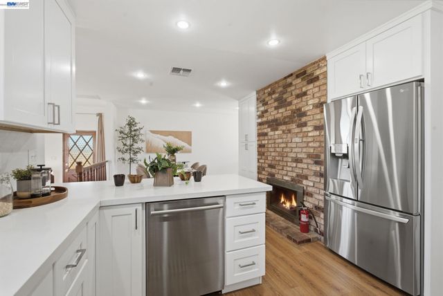 1880 Kappa Ave, San Leandro, CA 94579