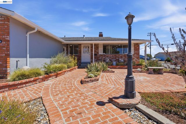 1880 Kappa Ave, San Leandro, CA 94579