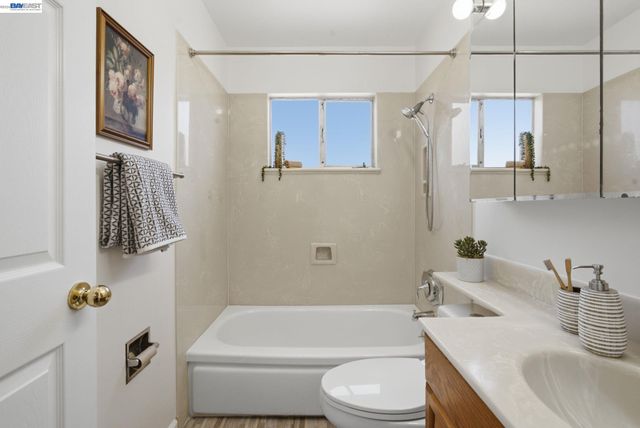 1880 Kappa Ave, San Leandro, CA 94579