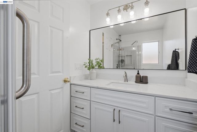 1880 Kappa Ave, San Leandro, CA 94579