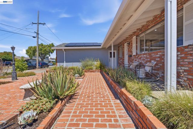 1880 Kappa Ave, San Leandro, CA 94579