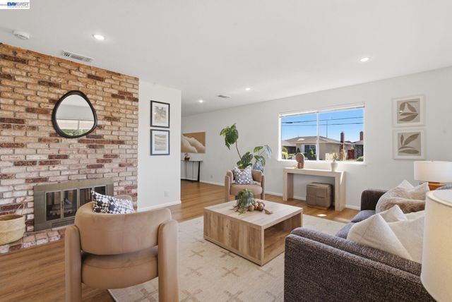1880 Kappa Ave, San Leandro, CA 94579