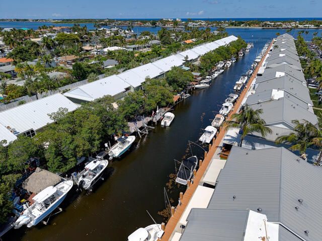 622 Mariners Way, Boynton Beach, FL 33435