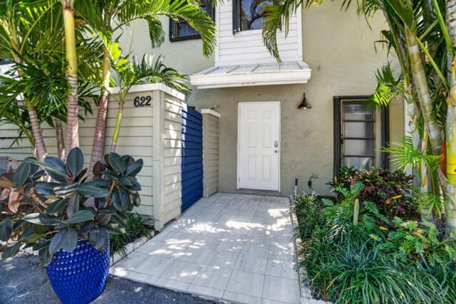 622 Mariners Way, Boynton Beach, FL 33435