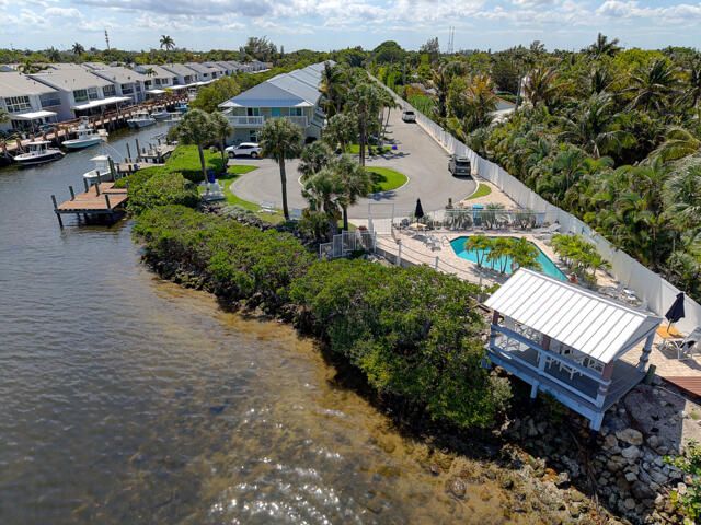 622 Mariners Way, Boynton Beach, FL 33435