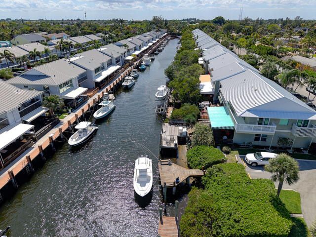 622 Mariners Way, Boynton Beach, FL 33435