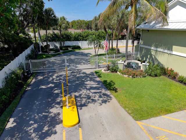 622 Mariners Way, Boynton Beach, FL 33435